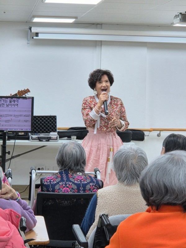 KakaoTalk_20251210_160416679_09 (1).jpg