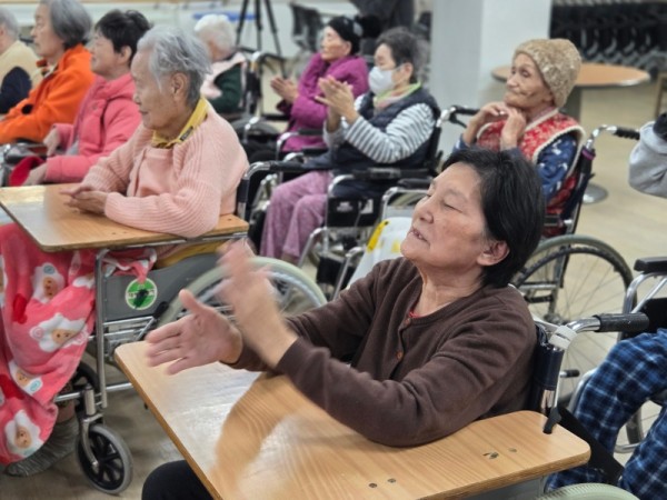 KakaoTalk_20251210_160416679_15 (1).jpg